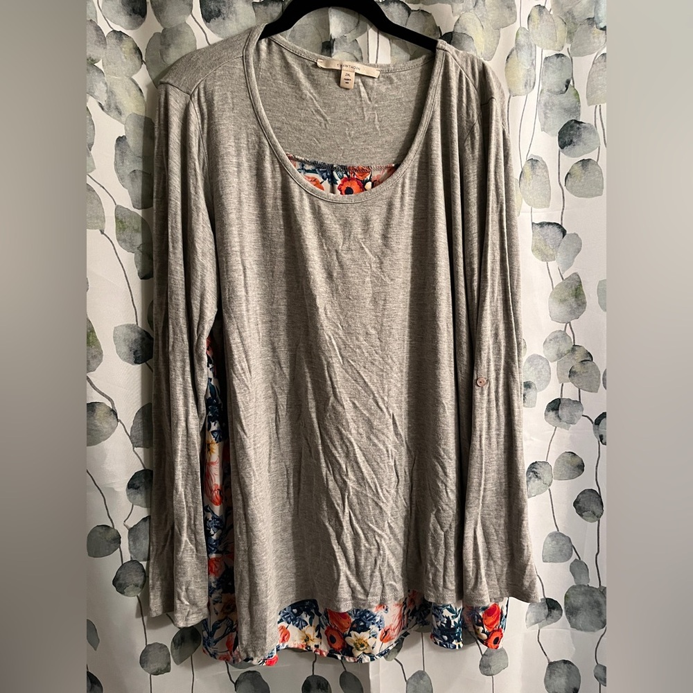 Women’s Hawthorn Gray Floral long Sleeve Top Size - 2X